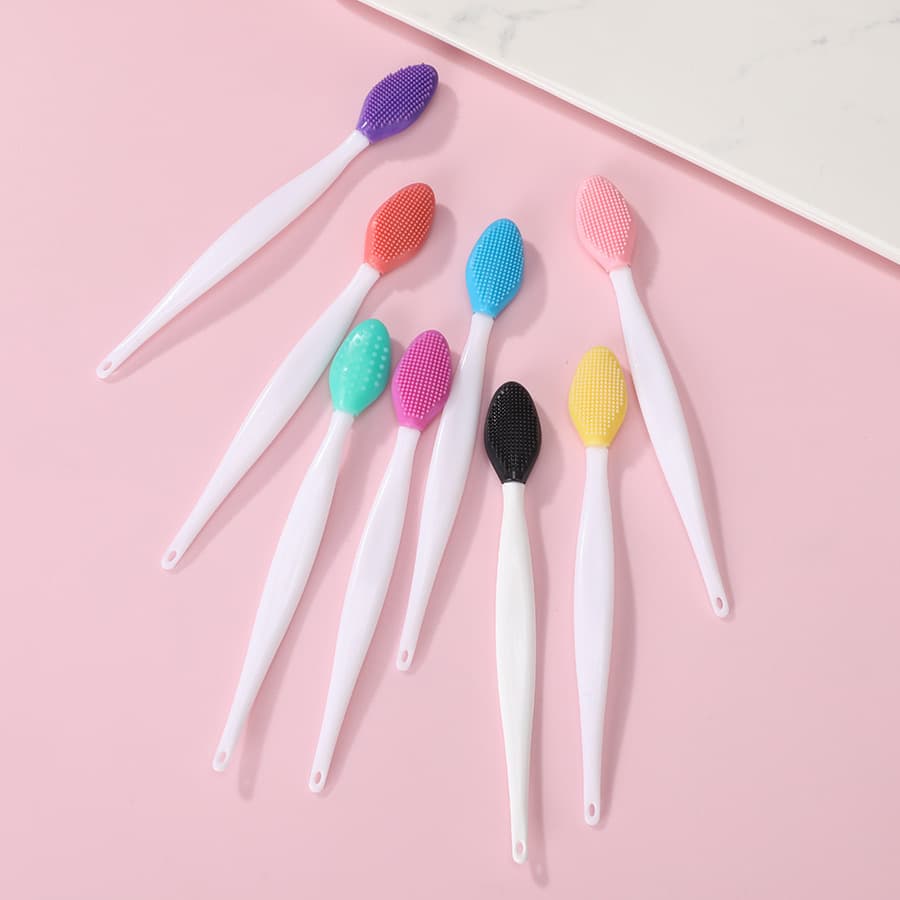 Lip Scrubber